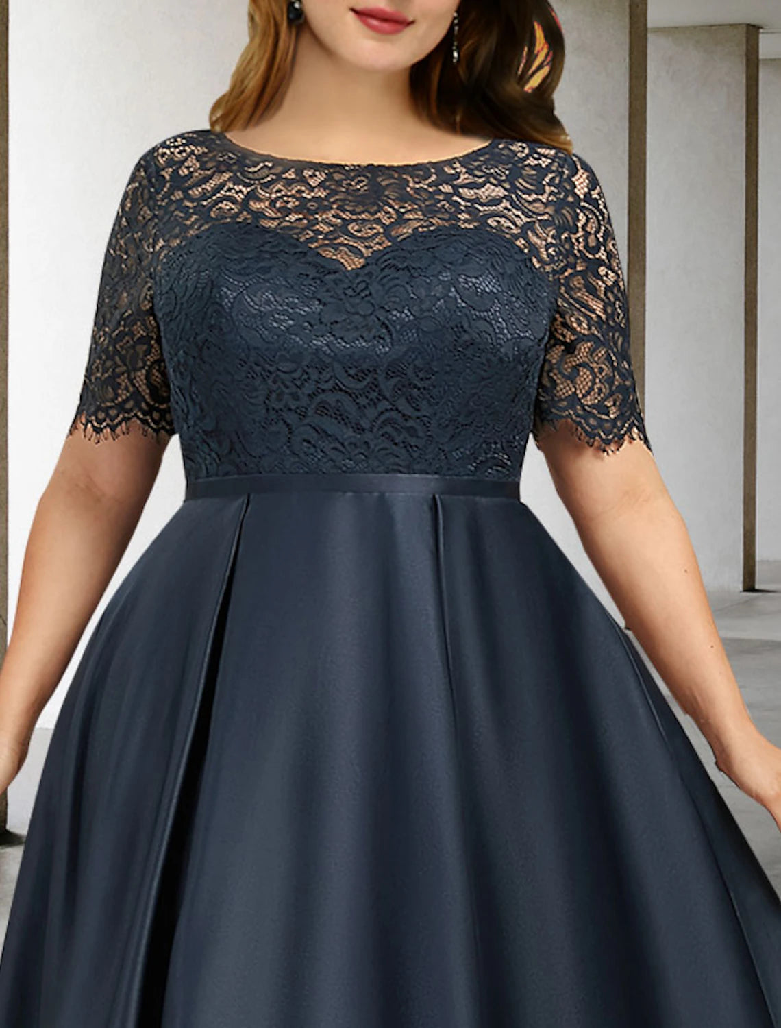 A-Line Mother of the Bride Dresses Plus Size Hide Belly Curve Elegant Dress Formal Asymmetrical Short Sleeve Jewel Neck Satin