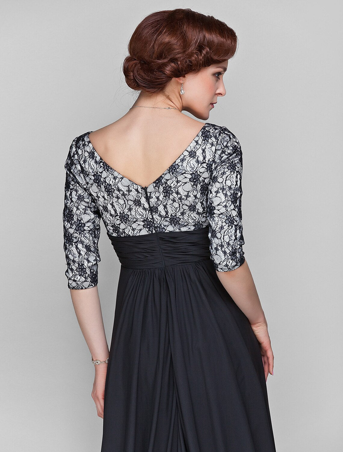 A-Line Mother of the Bride Dress Vintage Inspired V Neck Sweep / Brush Train Chiffon Lace Half Sleeve with Lace Ruched