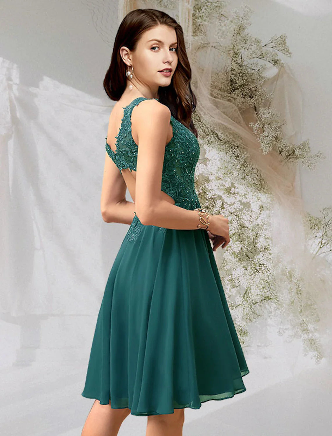 A-Line Cocktail Dresses Flirty Dress Homecoming Graduation Short / Mini Sleeveless V Neck Chiffon Backless with Beading Lace