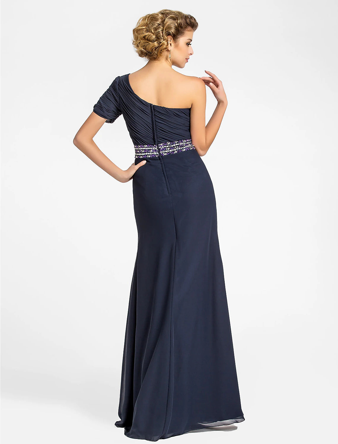 Sheath / Column Mother of the Bride Dress Sparkle & Shine One Shoulder Floor Length Chiffon Short Sleeve with Beading Draping Side