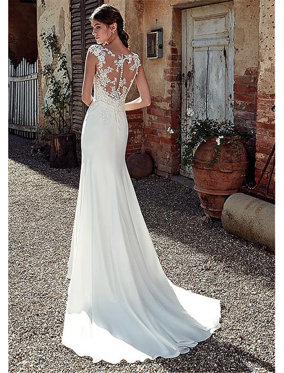 Beach Open Back Wedding Dresses Court Train Mermaid / Trumpet Cap Sleeve Illusion Neck Chiffon