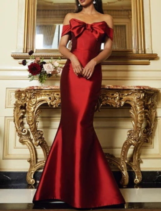Mermaid / Trumpet Evening Gown Vintage Dress Wedding Guest Floor Length Sleeveless Strapless Satin with Sleek