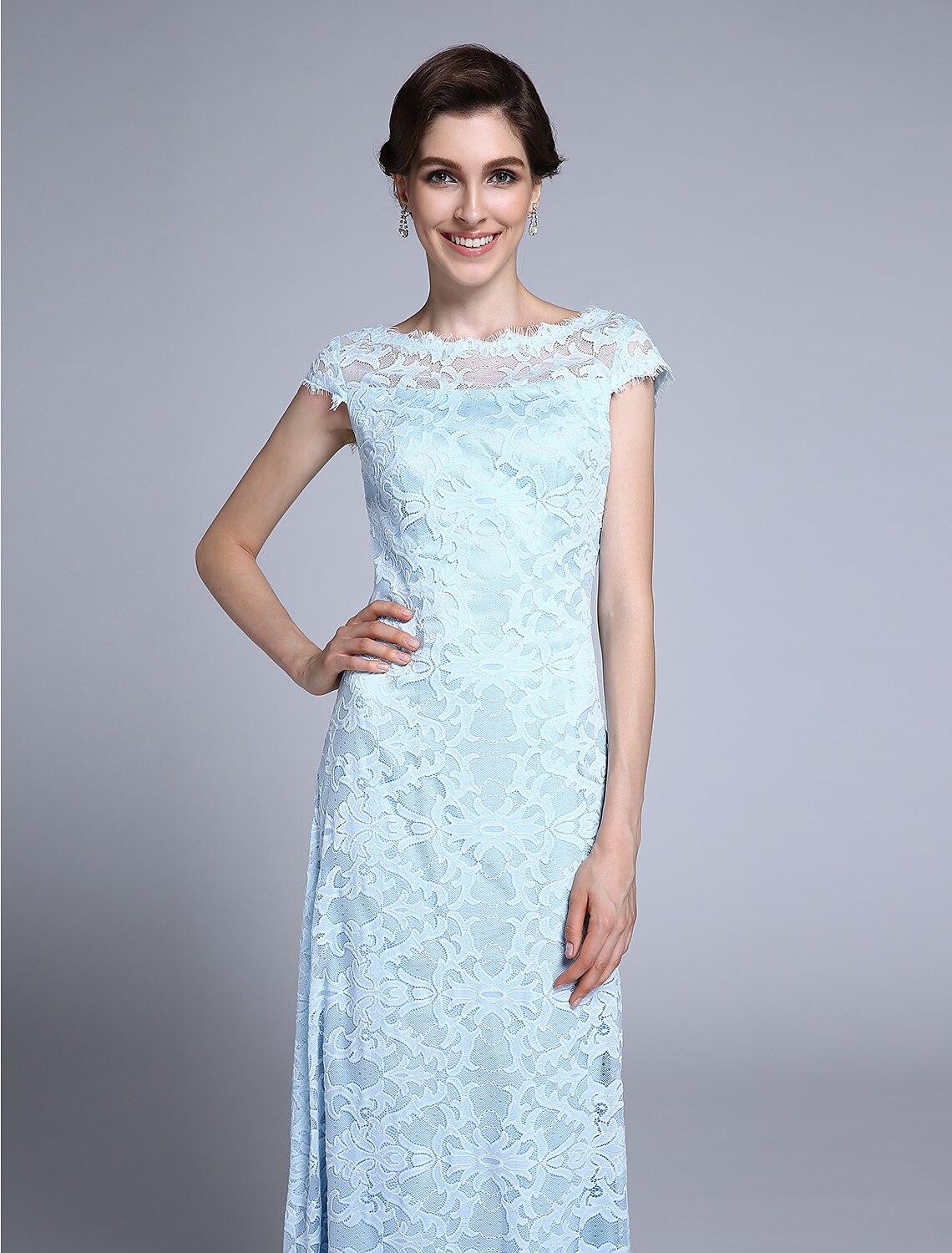 Sheath / Column Mother of the Bride Dress Open Back Bateau Neck Floor Length Lace Short Sleeve