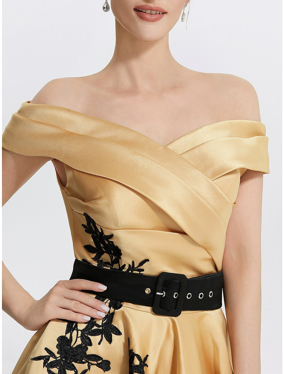 A-Line Cocktail Dresses Elegant Dress Formal Prom Tea Length Sleeveless Off Shoulder Satin