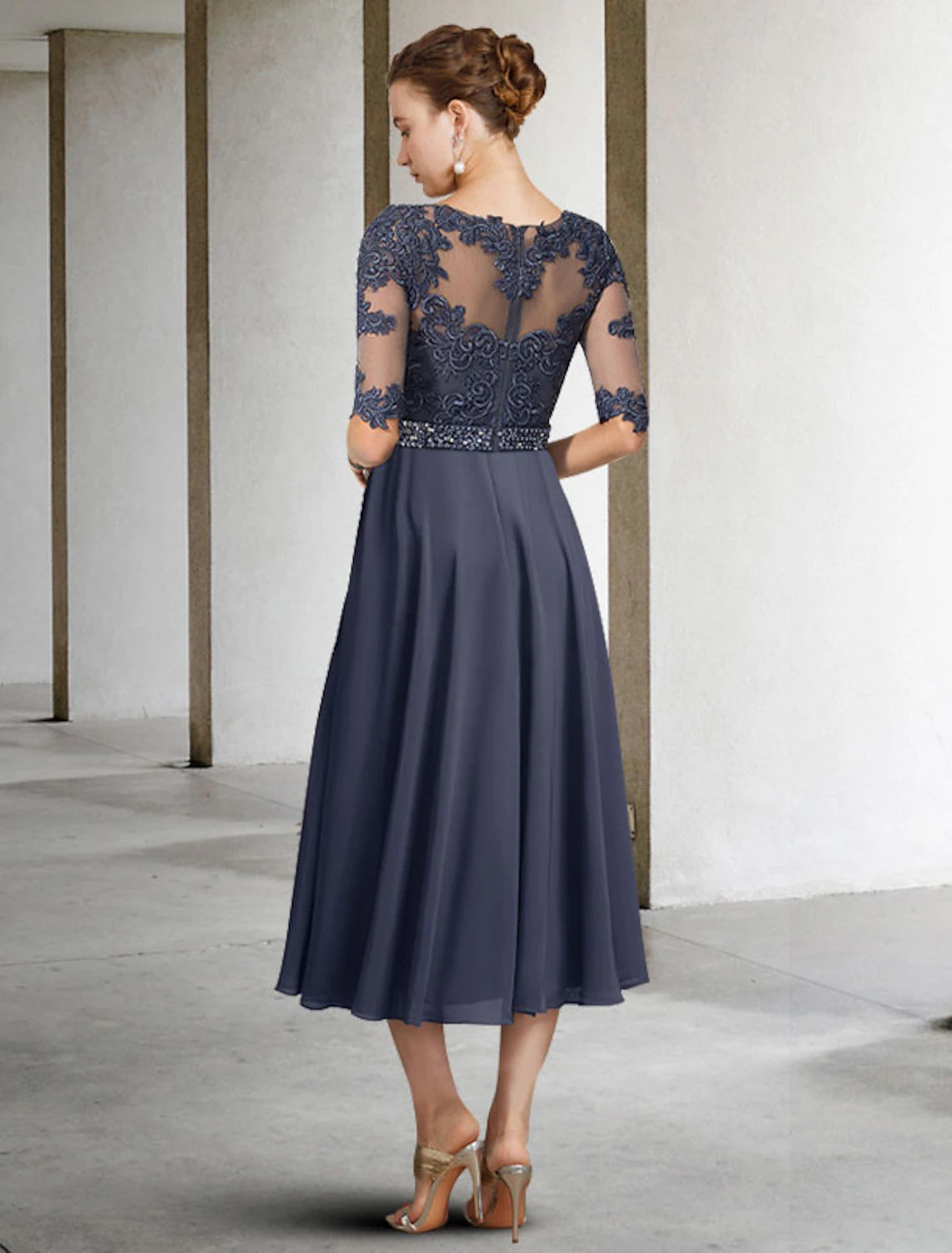 A-Line Mother of the Bride Dress Luxurious Elegant Jewel Neck Tea Length Chiffon Lace Tulle Half Sleeve with Crystals