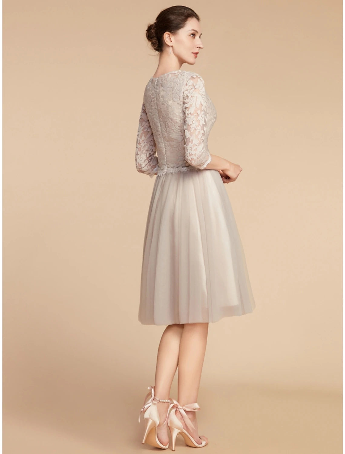 A-Line Mother of the Bride Dress Wedding Guest Elegant Petite Jewel Neck Knee Length Lace Tulle Half Sleeve with Pleats